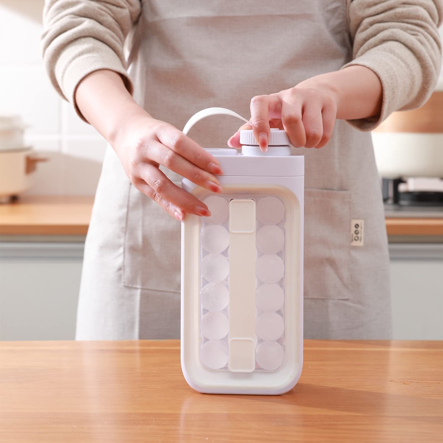 2-in-1 Portable Quick Release Ice Ball Cold Kettle Summer Kitchen Gadgets - Image 5