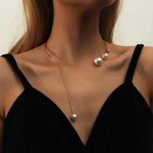 European And American Exaggerated Simple Pearl Tassel Necklace